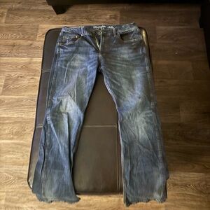 Wrangler slim straight jeans